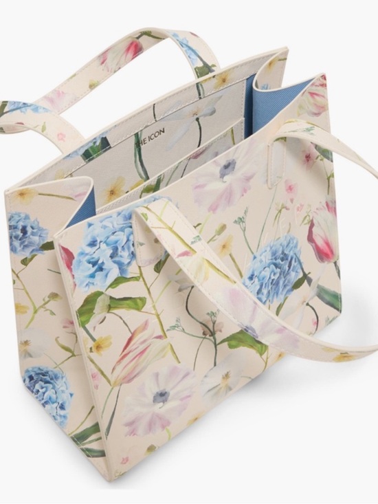 Ted Baker Handbags - Ted Baker Tote NWT THE ICON